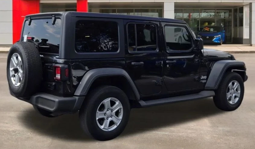 2021 Jeep JL Wrangler - Image 4 of 12
