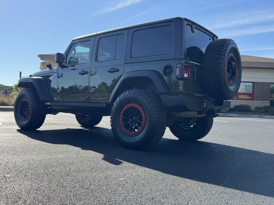 2021 Jeep JL Wrangler - Image 11 of 31