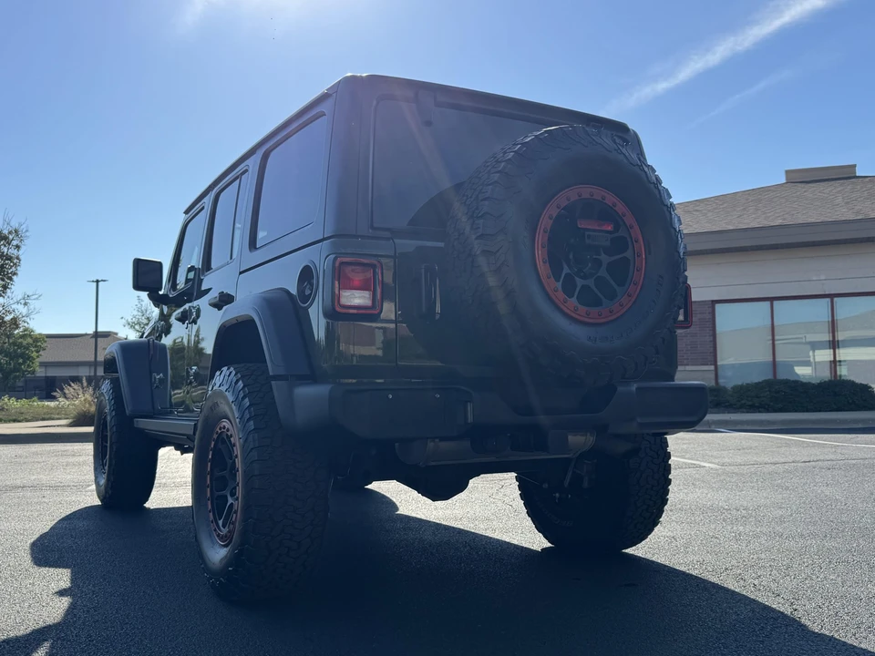 2021 Jeep JL Wrangler - Image 14 of 31