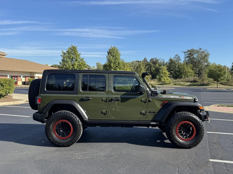 2021 Jeep JL Wrangler - Image 22 of 31