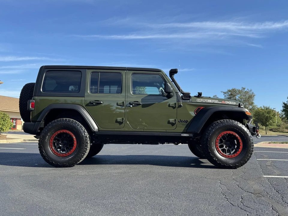 2021 Jeep JL Wrangler - Image 23 of 31