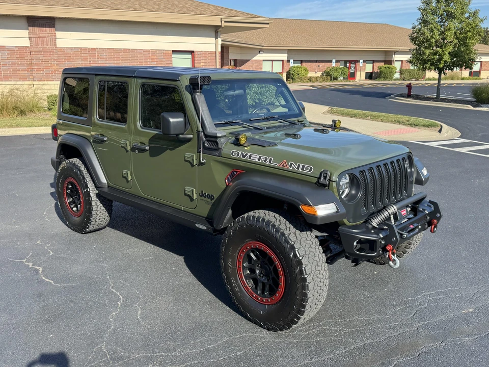 2021 Jeep JL Wrangler - Image 25 of 31