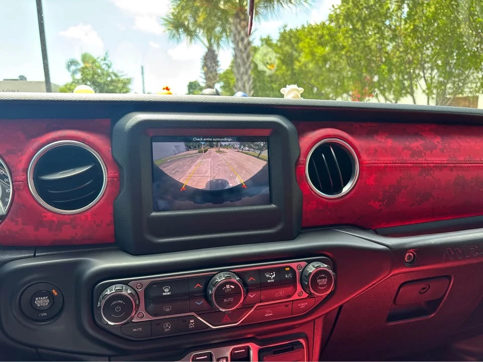 2021 Jeep JL Wrangler - Image 18 of 19