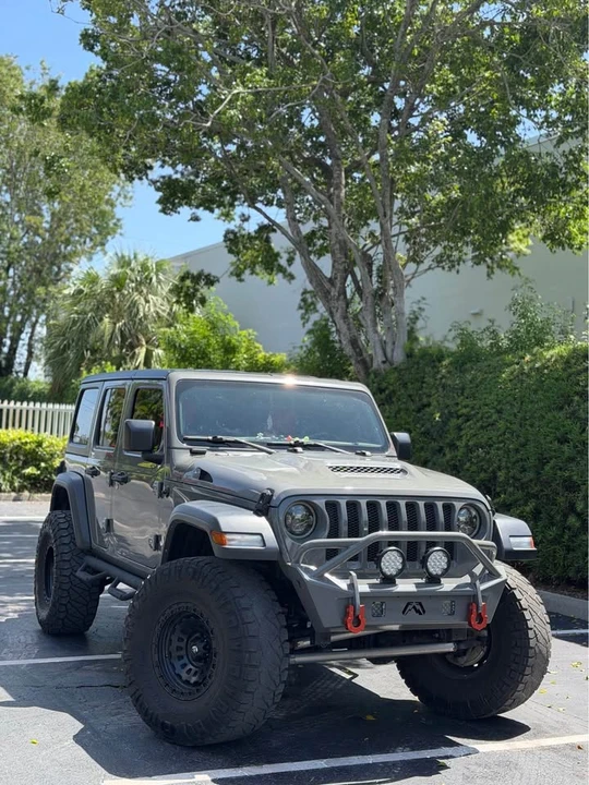 2021 Jeep JL Wrangler - Image 19 of 20