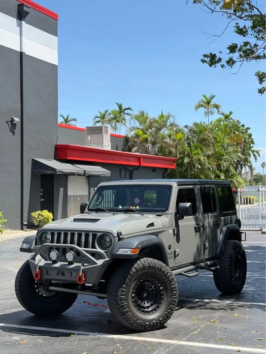 2021 Jeep JL Wrangler - Image 3 of 20