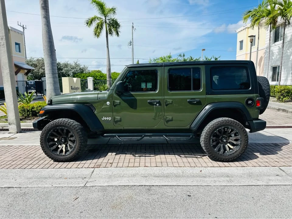 2021 Jeep JL Wrangler - Image 16 of 16