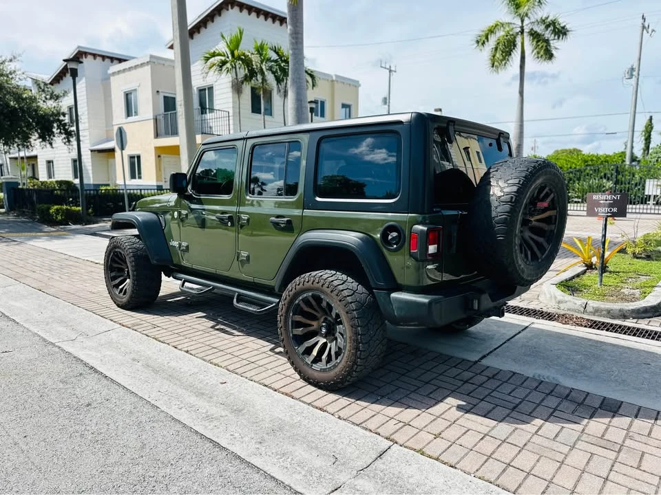2021 Jeep JL Wrangler - Image 15 of 16