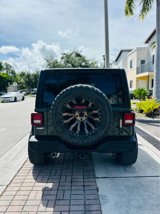 2021 Jeep JL Wrangler - Image 14 of 16
