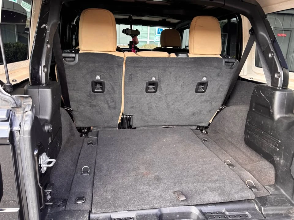 2021 Jeep JL Wrangler - Image 6 of 9