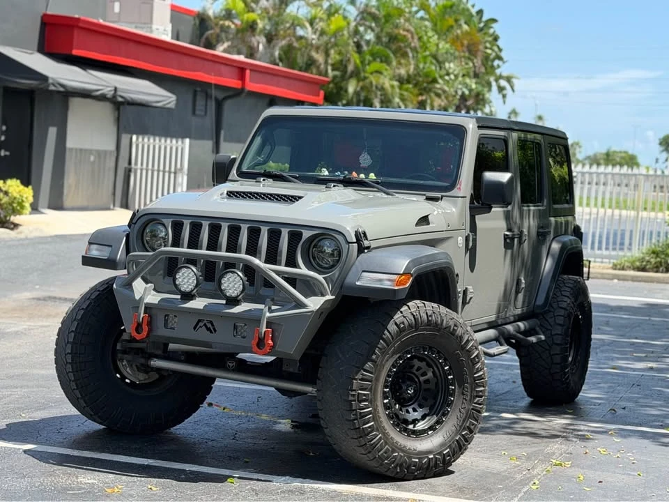 2021 Jeep JL Wrangler - Image 19 of 20