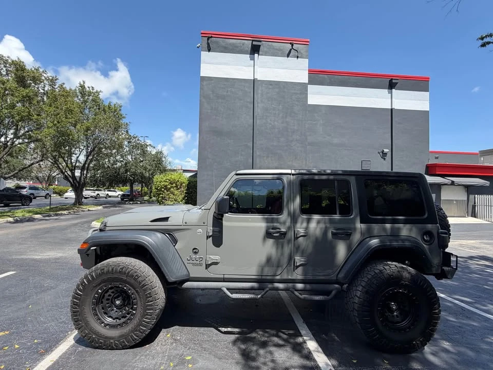 2021 Jeep JL Wrangler - Image 5 of 20