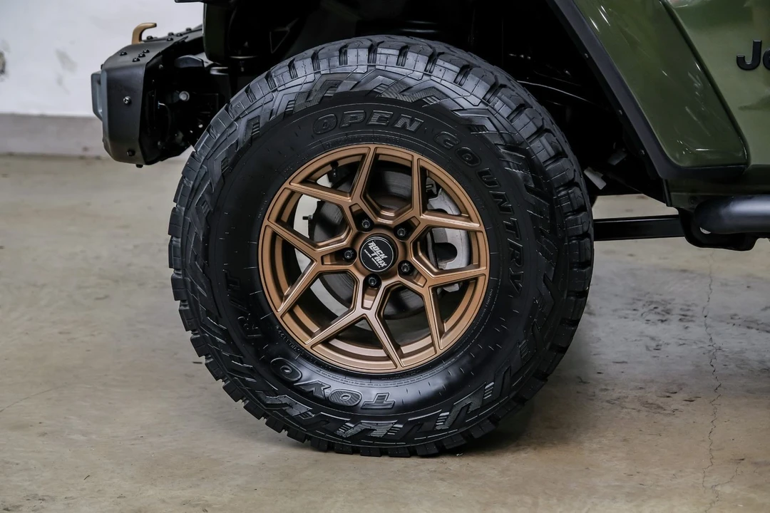 2021 Jeep JL Wrangler - Image 7 of 12