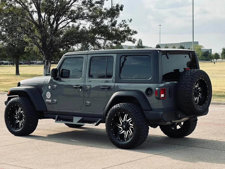 2021 Jeep JL Wrangler - Image 3 of 13