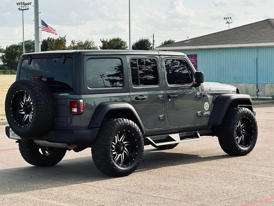 2021 Jeep JL Wrangler - Image 4 of 13