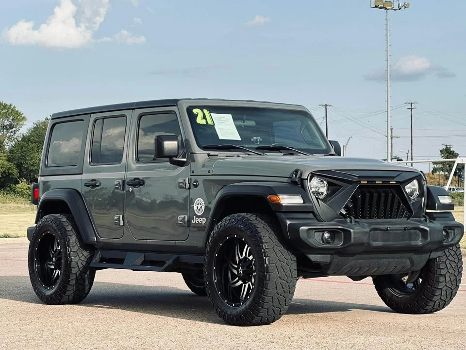 2021 Jeep JL Wrangler - Image 2 of 13