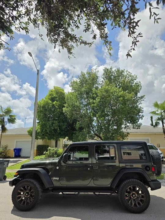 2021 Jeep JL Wrangler - Image 8 of 16