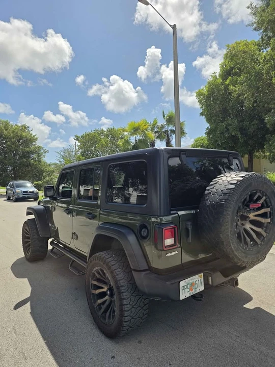 2021 Jeep JL Wrangler - Image 7 of 16