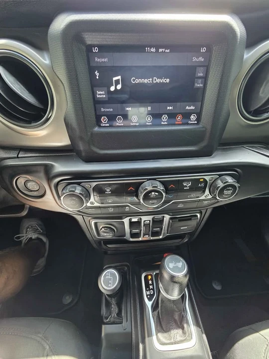 2021 Jeep JL Wrangler - Image 15 of 16