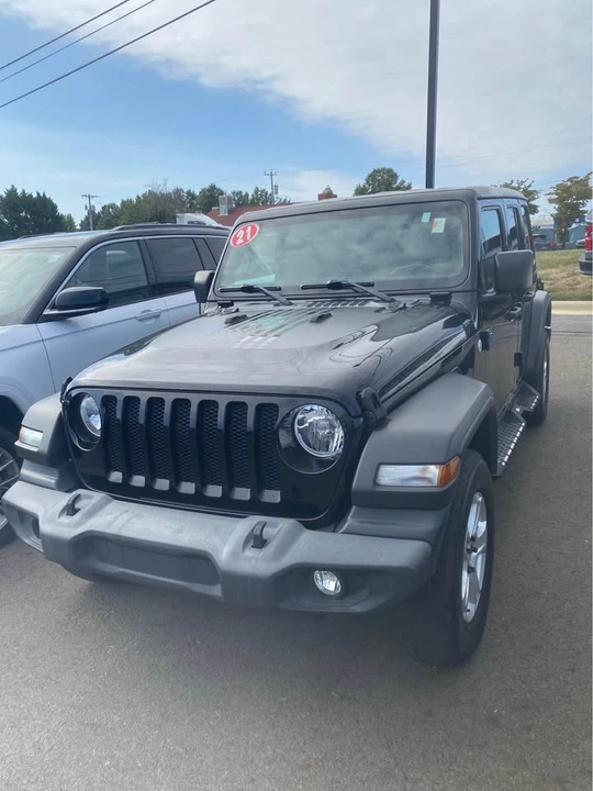 2021 Jeep JL Wrangler - Image 2 of 4