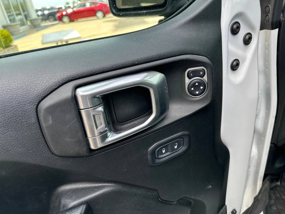 2021 Jeep JL Wrangler - Image 20 of 31