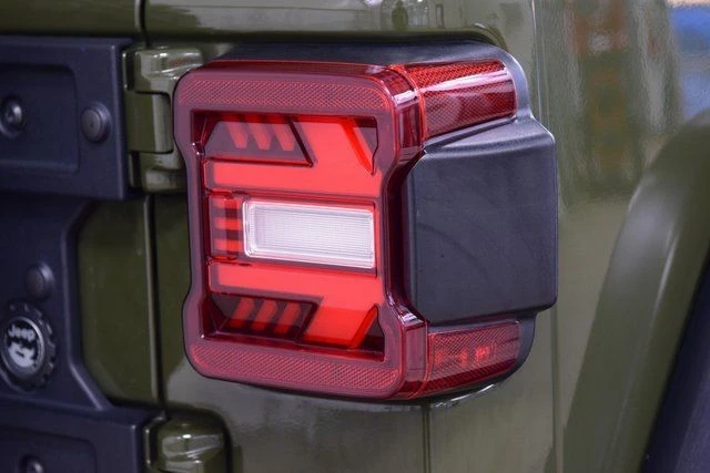 2021 Jeep JL Wrangler - Image 19 of 21