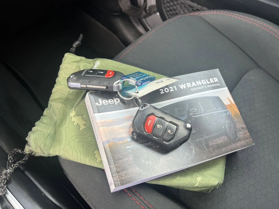 2021 Jeep JL Wrangler - Image 25 of 28