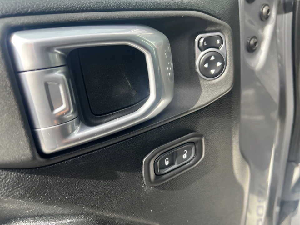 2021 Jeep JL Wrangler - Image 15 of 28