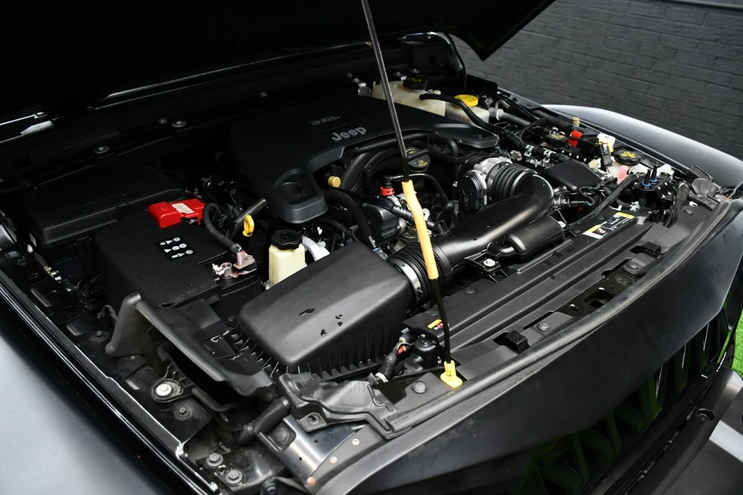 2021 Jeep JL Wrangler - Image 16 of 21