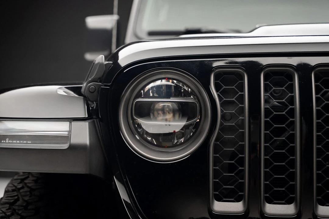 2021 Jeep JL Wrangler - Image 8 of 12