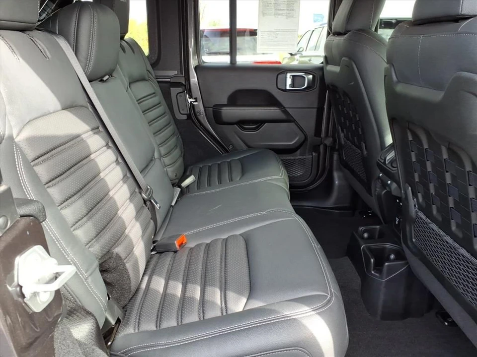 2021 Jeep JL Wrangler - Image 11 of 12