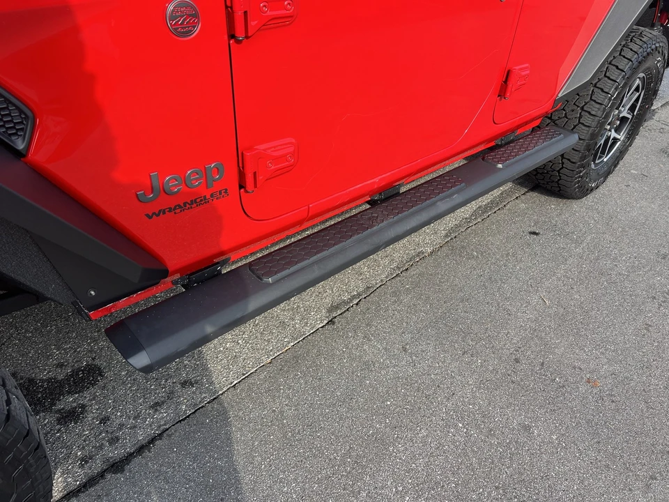 2021 Jeep JL Wrangler - Image 13 of 24