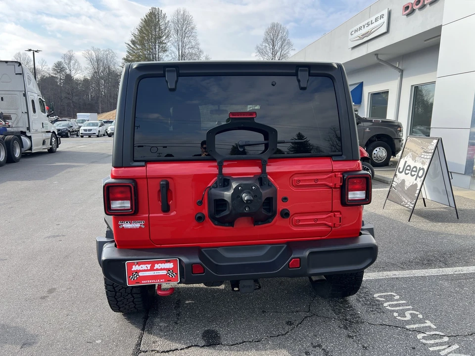 2021 Jeep JL Wrangler - Image 2 of 24