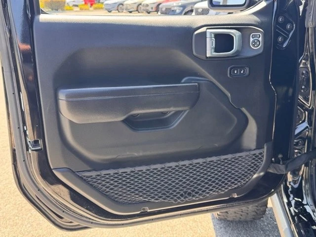 2021 Jeep JL Wrangler - Image 15 of 30