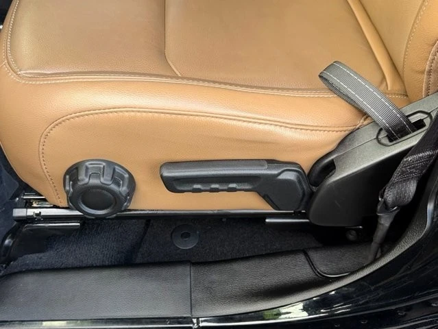 2021 Jeep JL Wrangler - Image 17 of 31