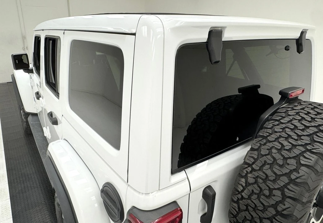 2021 Jeep - Image 26 of 31