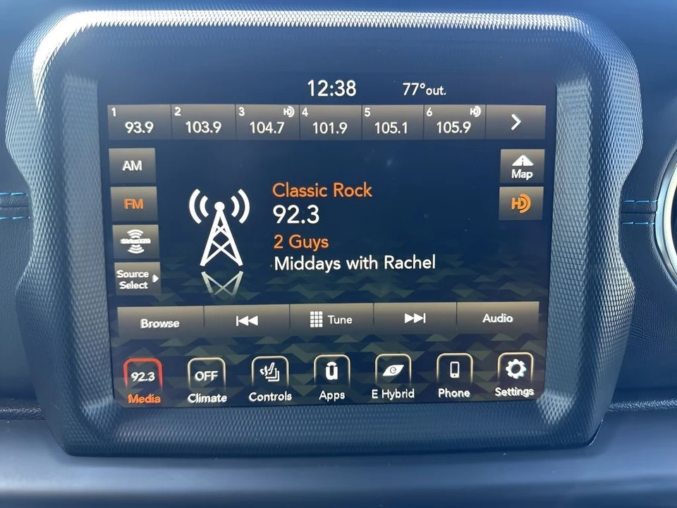2021 Jeep JL Wrangler - Image 16 of 21
