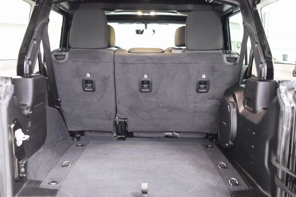 2021 Jeep JL Wrangler - Image 18 of 21