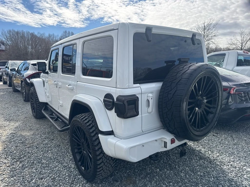 2021 Jeep JL Wrangler - Image 5 of 5