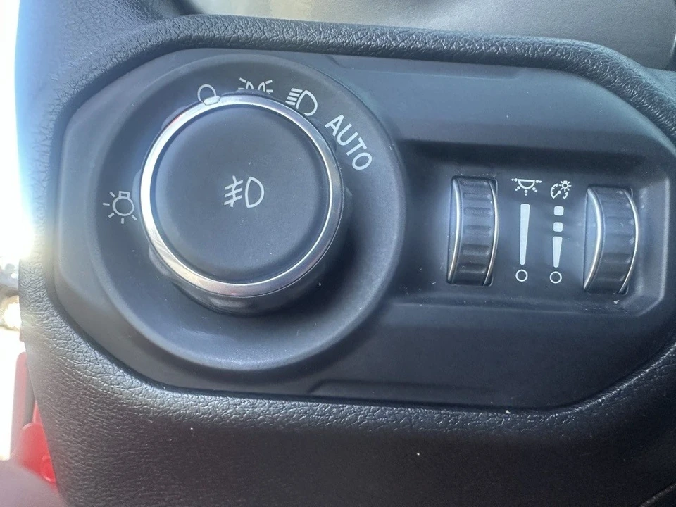 2021 Jeep JL Wrangler - Image 5 of 12