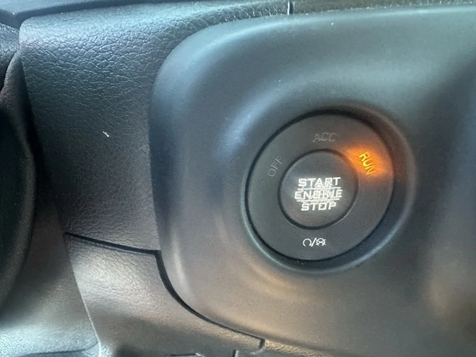 2021 Jeep JL Wrangler - Image 9 of 12