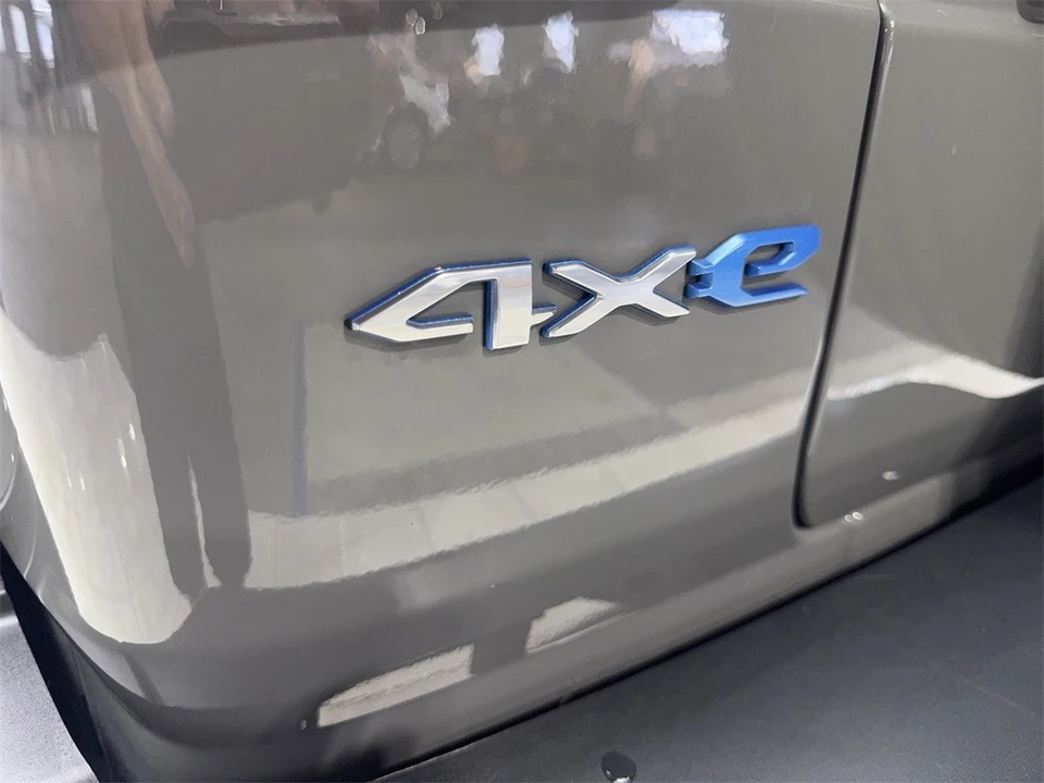 2021 Jeep JL Wrangler - Image 21 of 21