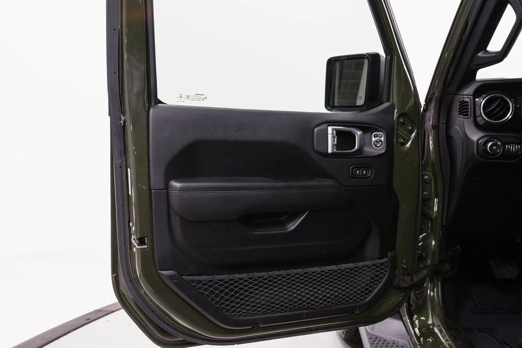 2021 Jeep JL Wrangler - Image 5 of 12