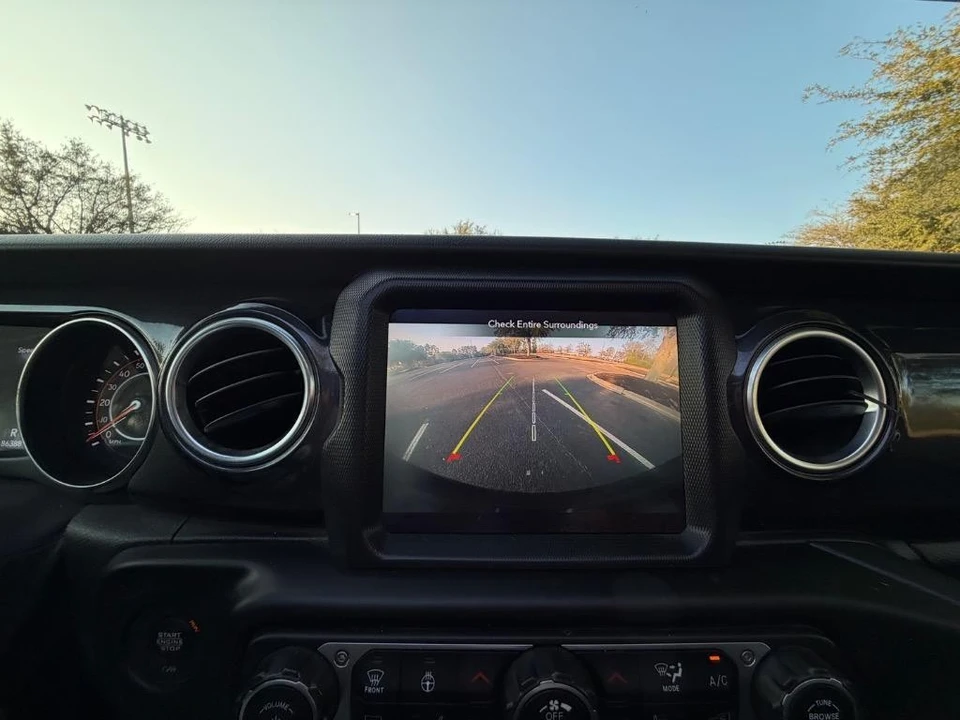 2021 Jeep JL Wrangler - Image 18 of 21
