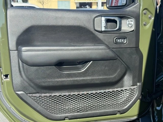 2021 Jeep JL Wrangler - Image 19 of 21
