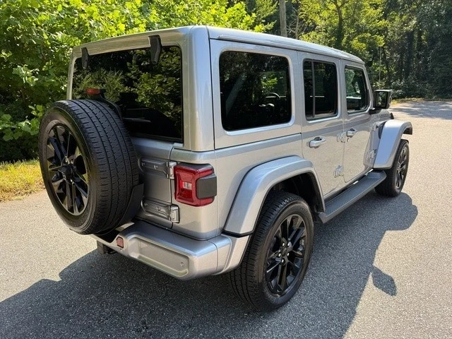 2021 Jeep JL Wrangler - Image 6 of 12