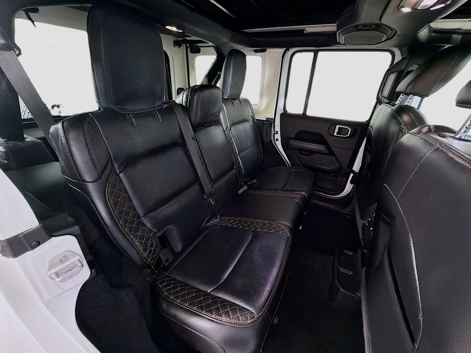 2021 Jeep JL Wrangler - Image 30 of 31
