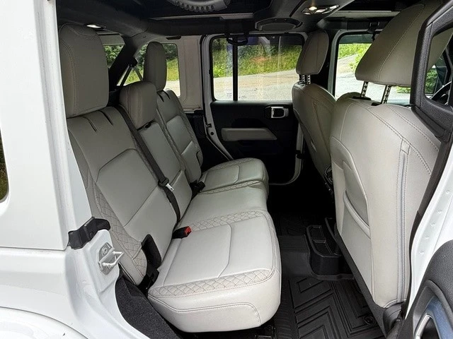 2021 Jeep JL Wrangler - Image 17 of 31