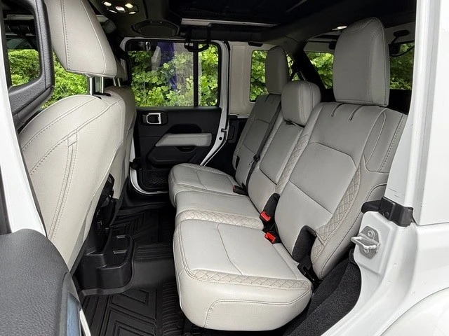 2021 Jeep JL Wrangler - Image 14 of 31