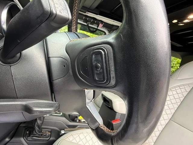 2021 Jeep JL Wrangler - Image 13 of 31