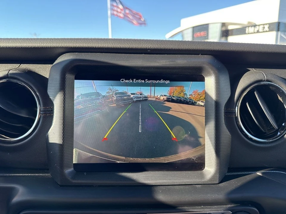 2021 Jeep JL Wrangler - Image 18 of 31